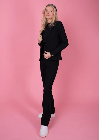 Farbe: Diamond Black