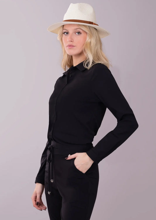 Farbe: Diamond Black